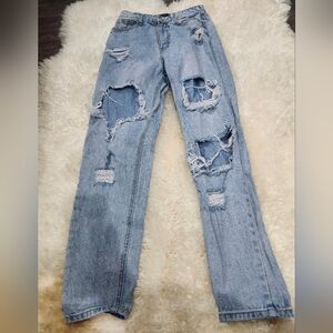 Pretty Little Thing Light Blue Distressed Jeans - Relaxed Style Size 4